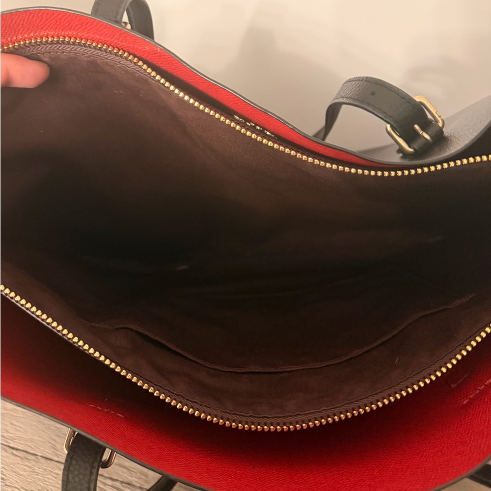Excellent Condition Coach Black and Red Leather Tote Bag - Picture 4 of 7